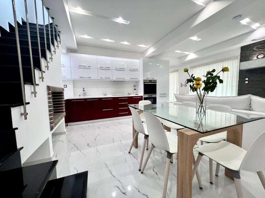 Apartament Evilion Maisonette In