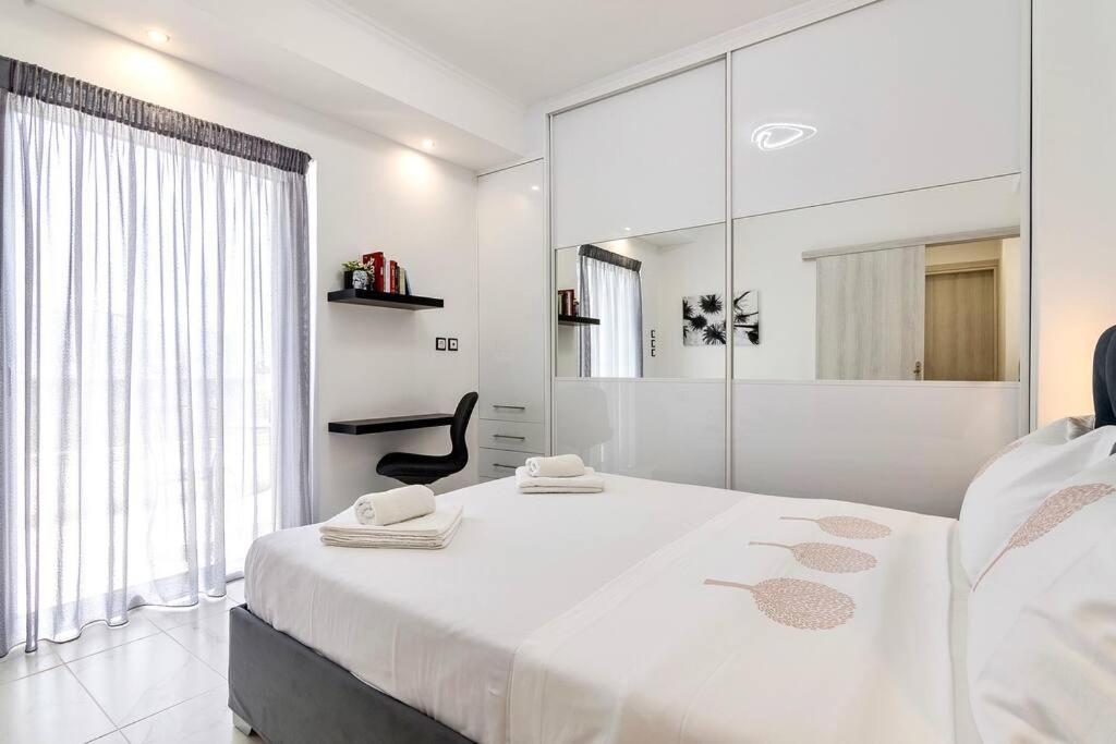 Evilion Maisonette In *